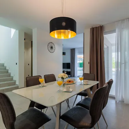 Villa Mara Vrsi