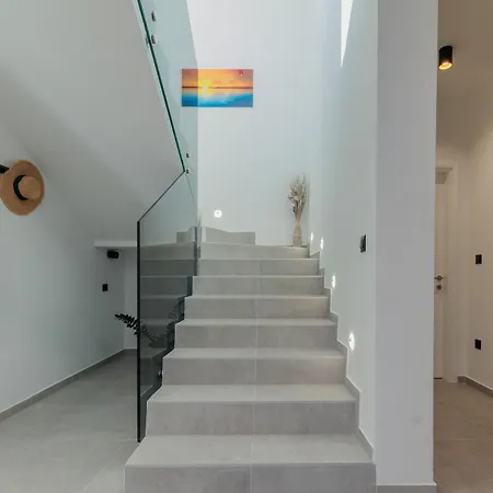 Mara Villa Vrsi
